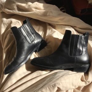Stuart Weitzman Brasilico Leather Chelsea Boot